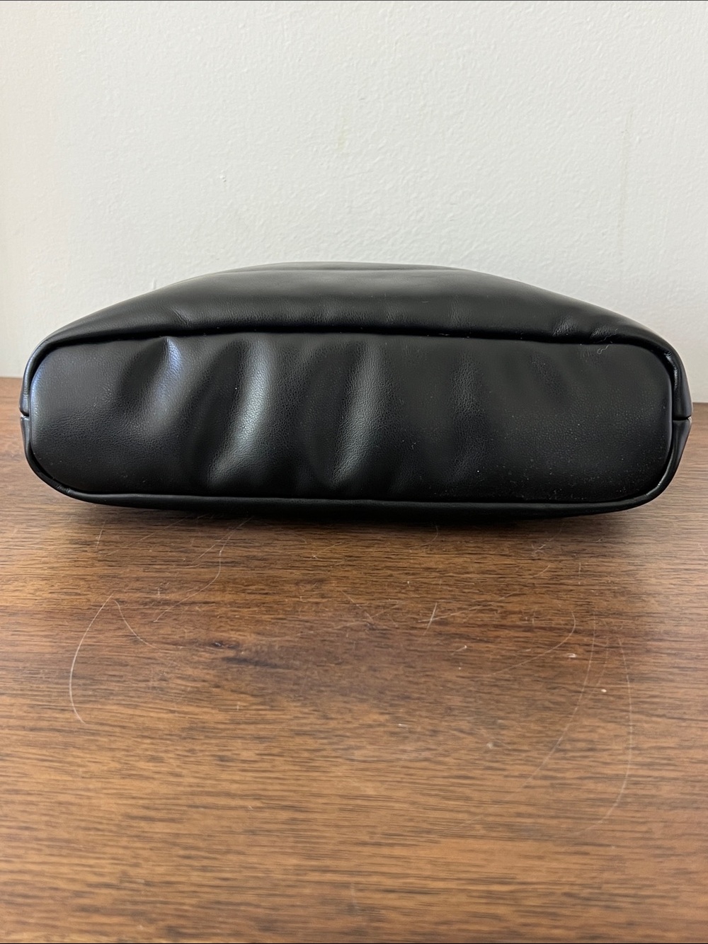 L'Oréal Paris cosmetics pouch - Picture 5 of 6